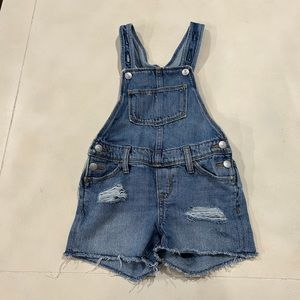 Old navy overall shorts size 6/7